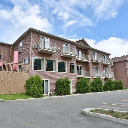 Hotel Le Versailles Saint-Sauveur Экстерьер фото